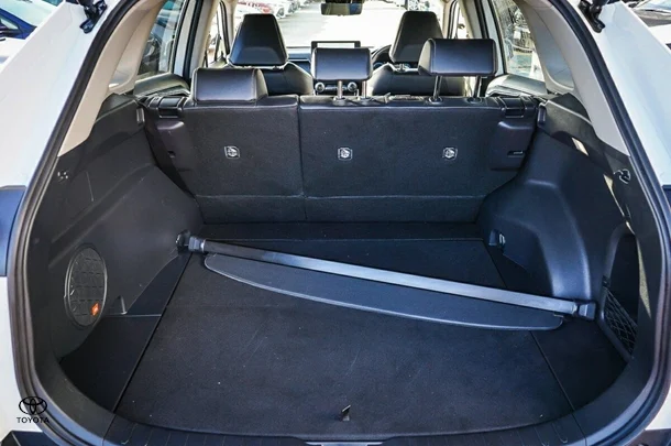 2024 Toyota RAV4 Hybrid Cruiser 2WD image 11