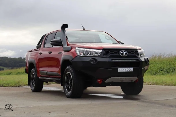 2018 Toyota Hilux 4x4 Rugged X image 11