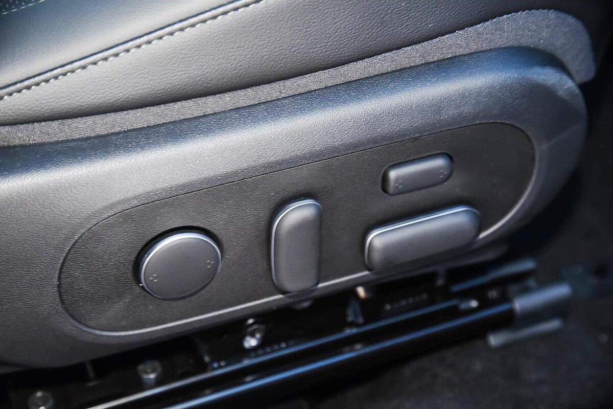 2024 Hyundai Kona Premium Auto 2WD MY25 image 17