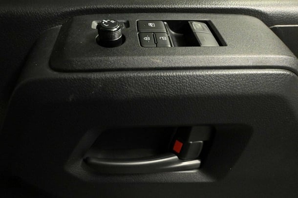 2019 Toyota Hiace LWB image 12