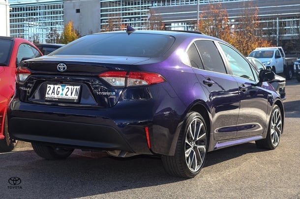 2024 Toyota Corolla Sedan Hybrid ZR image 13