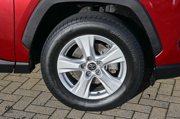 2019 Toyota RAV4 GX image 15