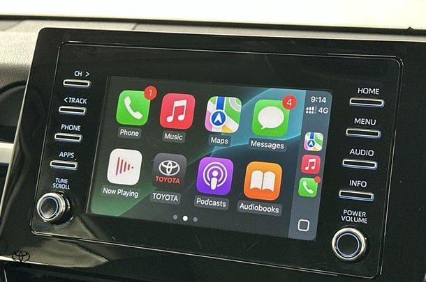 2023 Toyota Camry Hybrid Ascent image 3