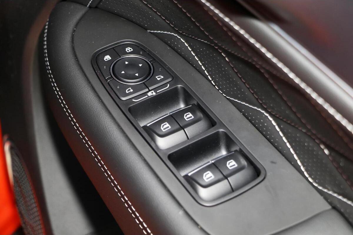 2024 GWM Tank 300 Ultra Auto 4x4 image 26