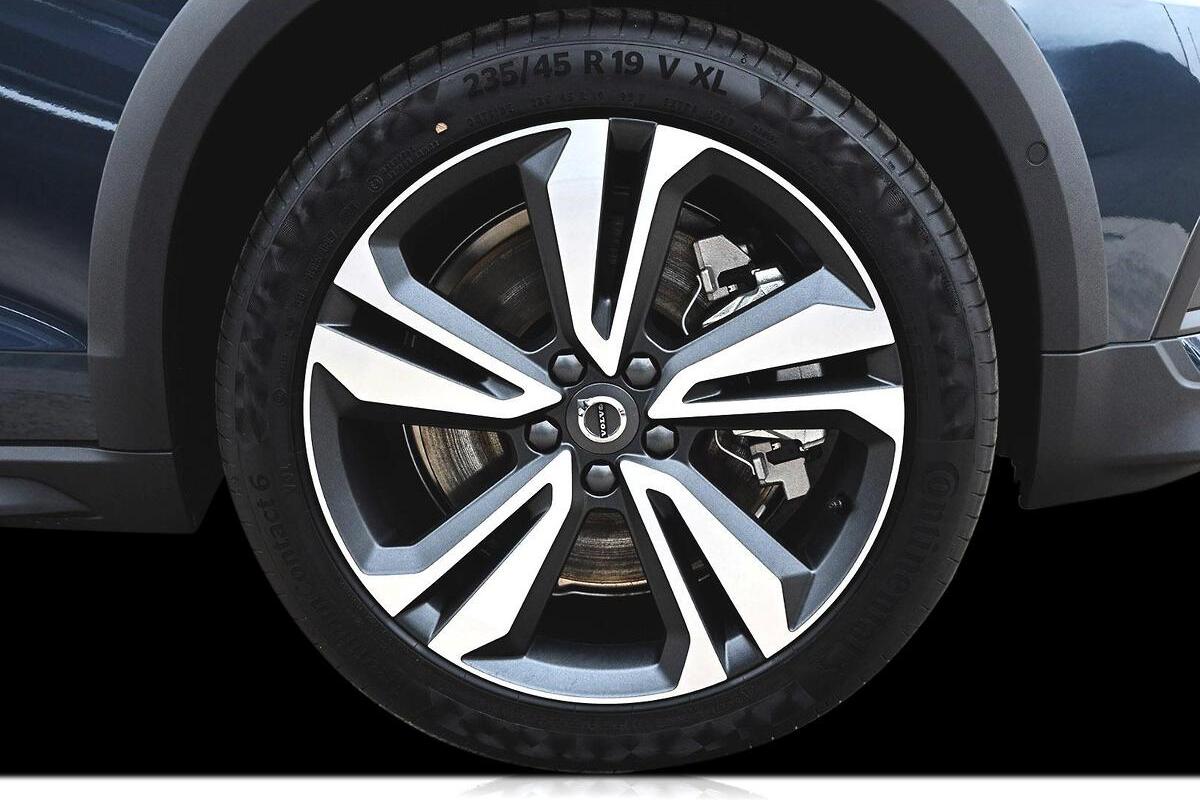 2024 Volvo V60 Cross Country Ultra B5 Bright Auto AWD MY25 image 16