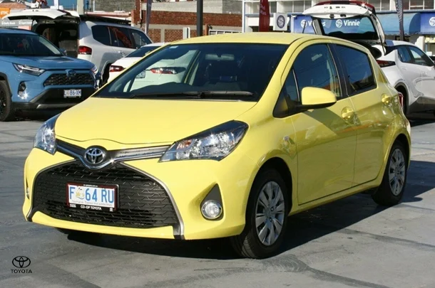 2016 Toyota Yaris SX image 5