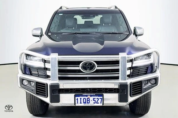 2024 Toyota LANDCRUISER Sahara image 2