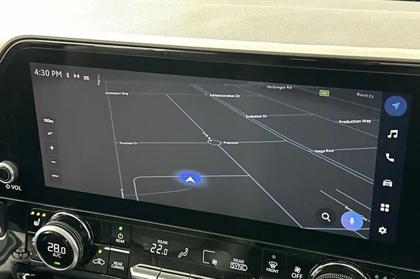 2023 Toyota Kluger 4x2 GRANDE image 4