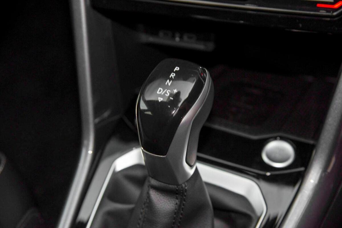 2024 Volkswagen T-Roc 110TSI Style D11 Auto MY24 image 16