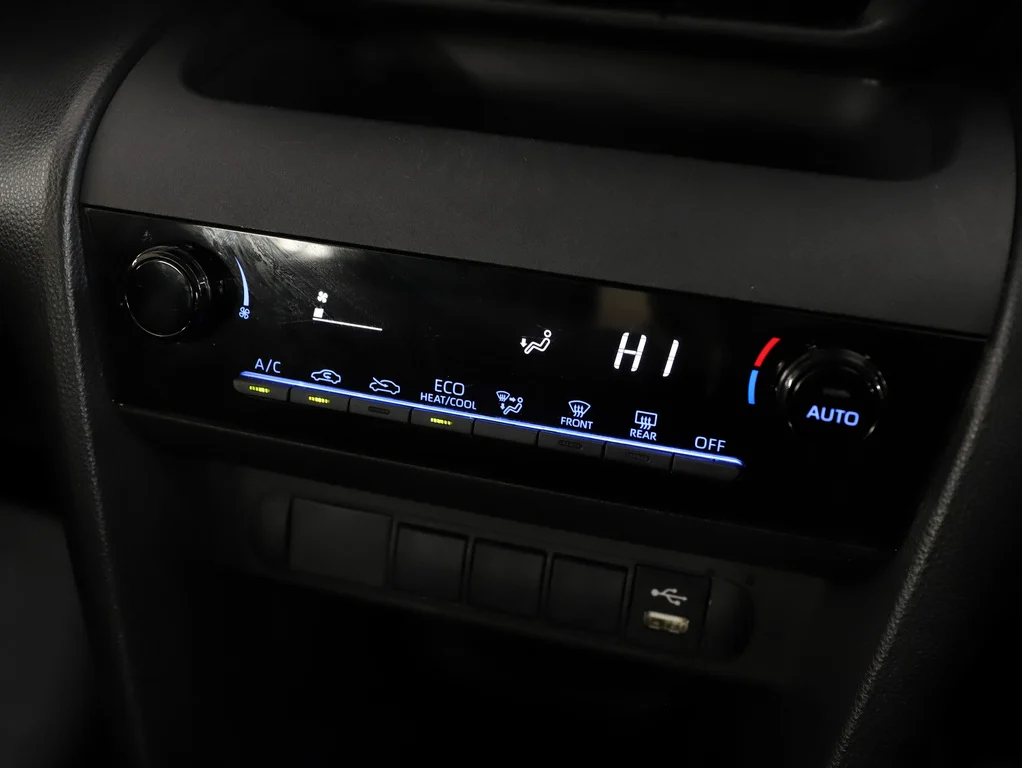 2020 Toyota Yaris Cross Hybrid GX image 13