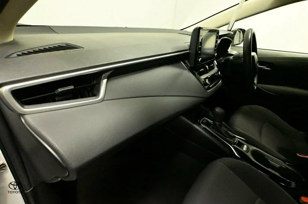 2021 Toyota Corolla Ascent Sport image 17