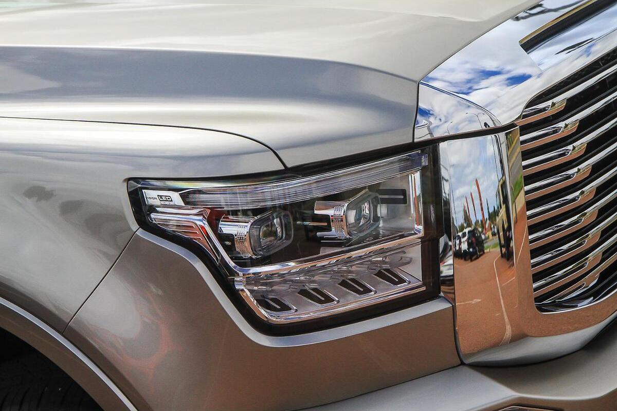 2025 GWM Tank 500 Lux Hybrid Auto 4WD image 18