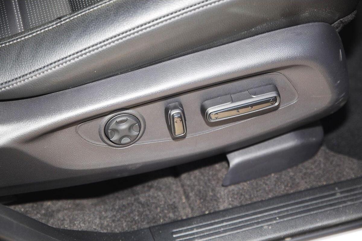 2025 Honda CR-V VTi L7 Auto FWD MY25 image 12