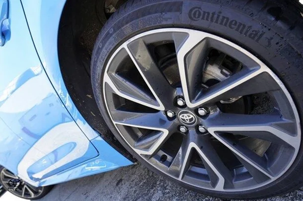 2020 Toyota Corolla Hatch Hybrid ZR image 4