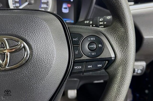 2022 Toyota Corolla Sedan Hybrid Ascent Sport image 18