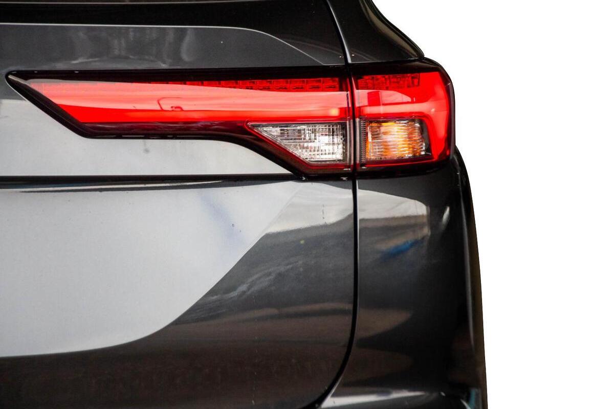 2024 Mitsubishi Outlander ES ZM Auto AWD MY24 image 19