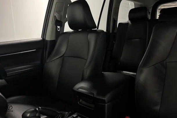 2019 Toyota Prado Kakadu image 16