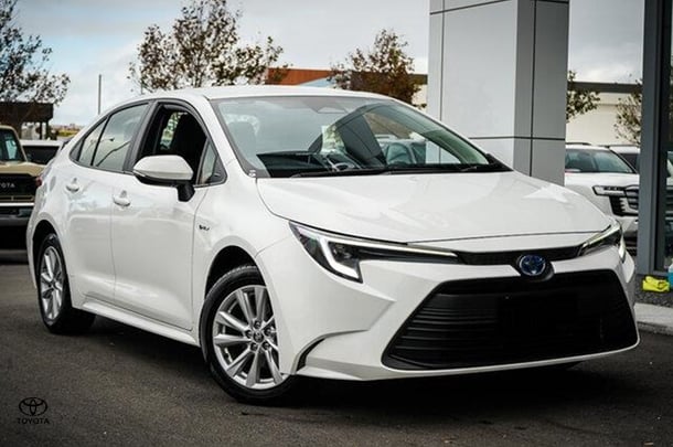 2025 Toyota Corolla Sedan Hybrid Ascent Sport