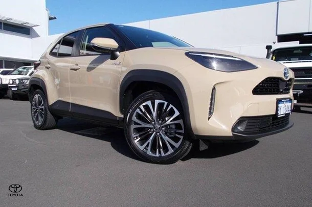2021 Toyota YARIS CROSS HYBRID Urban