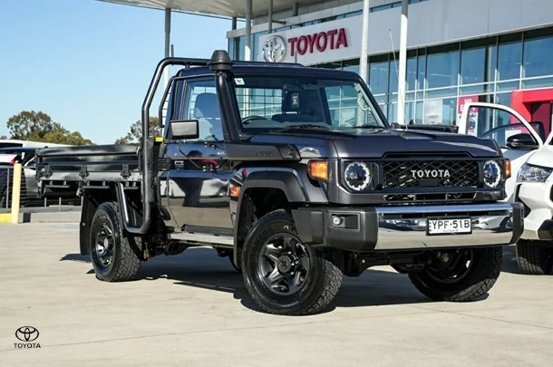 2024 Toyota LC Military GXL
