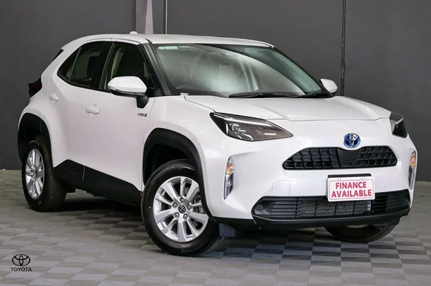 2024 Toyota Yaris Cross Hybrid GX