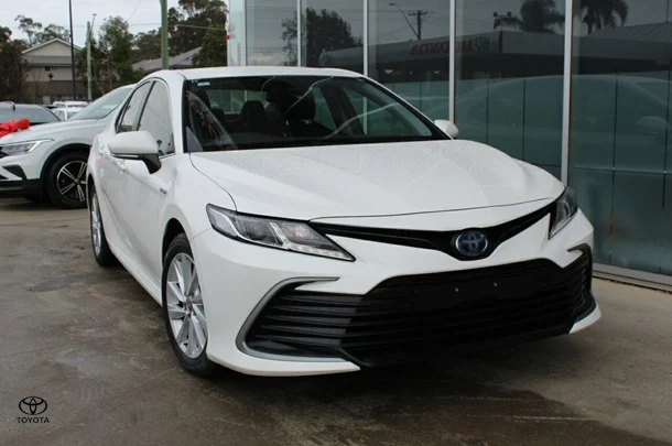 2022 Toyota Camry Hybrid Ascent