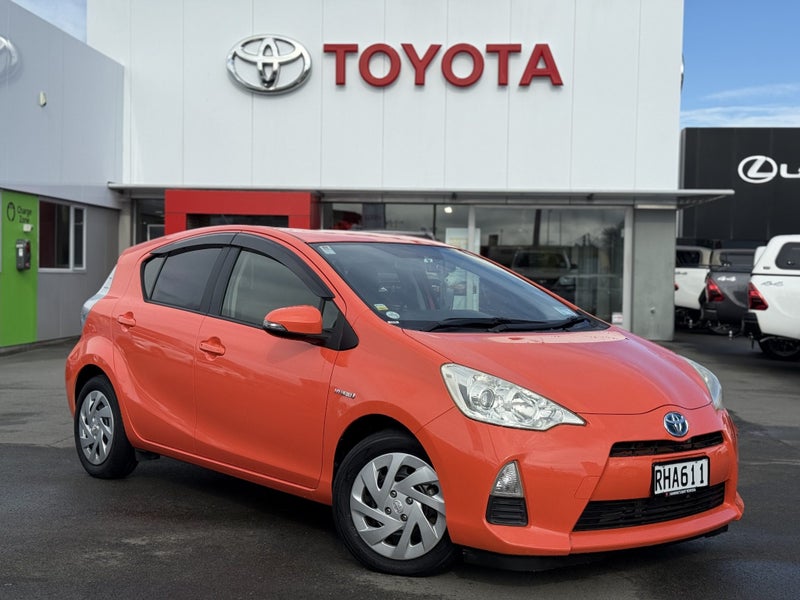 2012 Toyota Aqua 1.5 Hybrid G 5 Dr Hatch