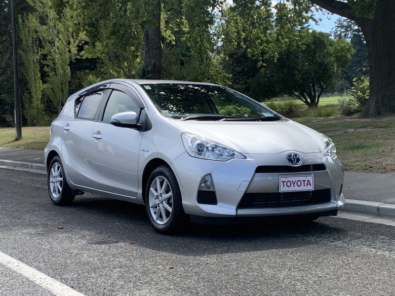 2012 Toyota Aqua 1.5 Hybrid G 5 Dr Hatch CVT 2W...