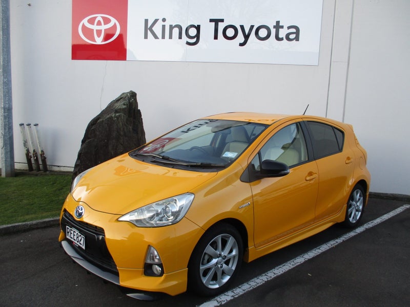 2012 Toyota Aqua 1.5 Hybrid S + Warranty
