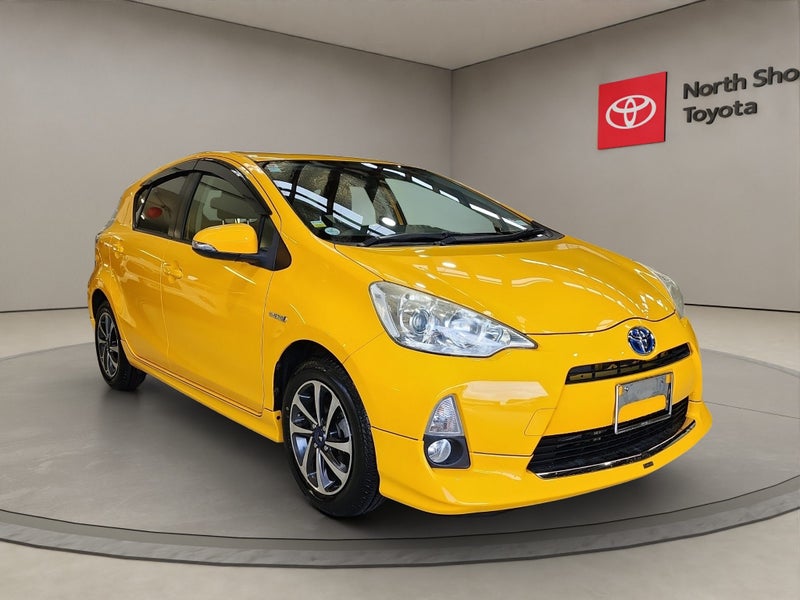2012 Toyota Aqua 1.5L Hybrid S 2WD Hatchback