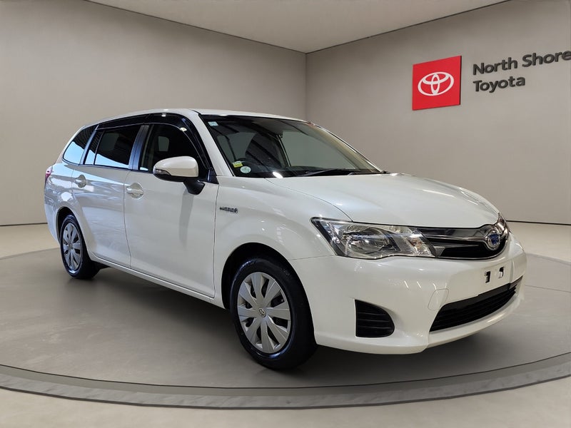 2013 Toyota Corolla Fielder 1.5L Hybrid G 2WD W...