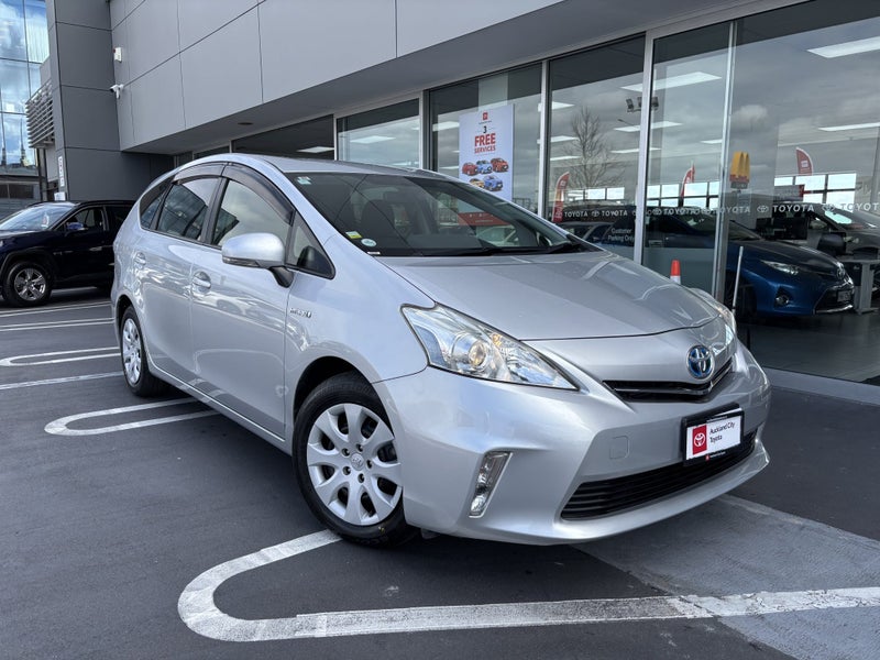 2013 Toyota Prius Alpha 1.8 Hybrid S EDITION