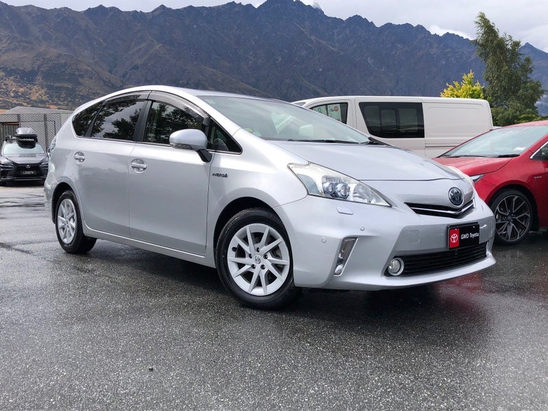 2013 Toyota Prius Alpha G Hybrid 7 Seater