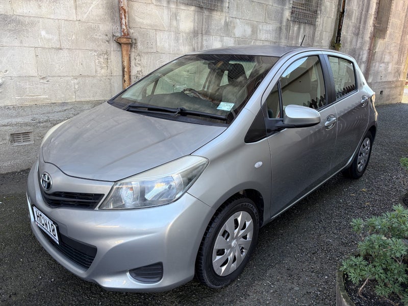2013 Toyota Yaris YR