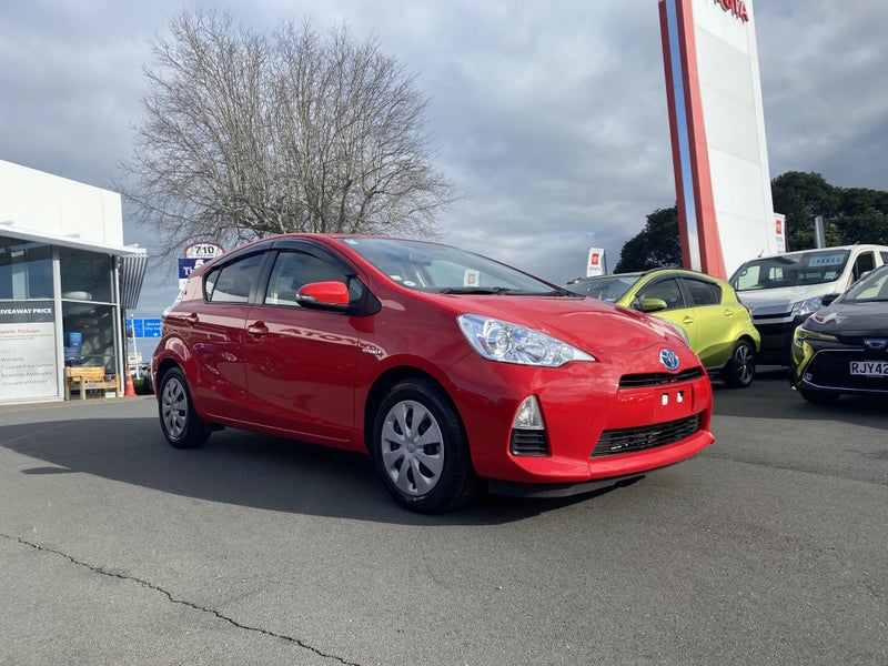 2014 Toyota Aqua 1.5 Hybrid S