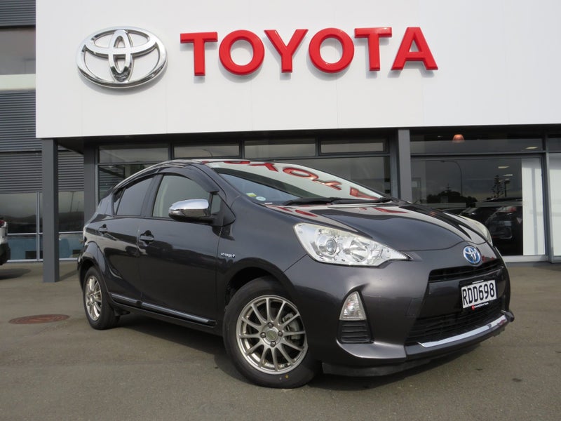 2014 Toyota Aqua 1.5 Hybrid S - 6.95% Finance O...