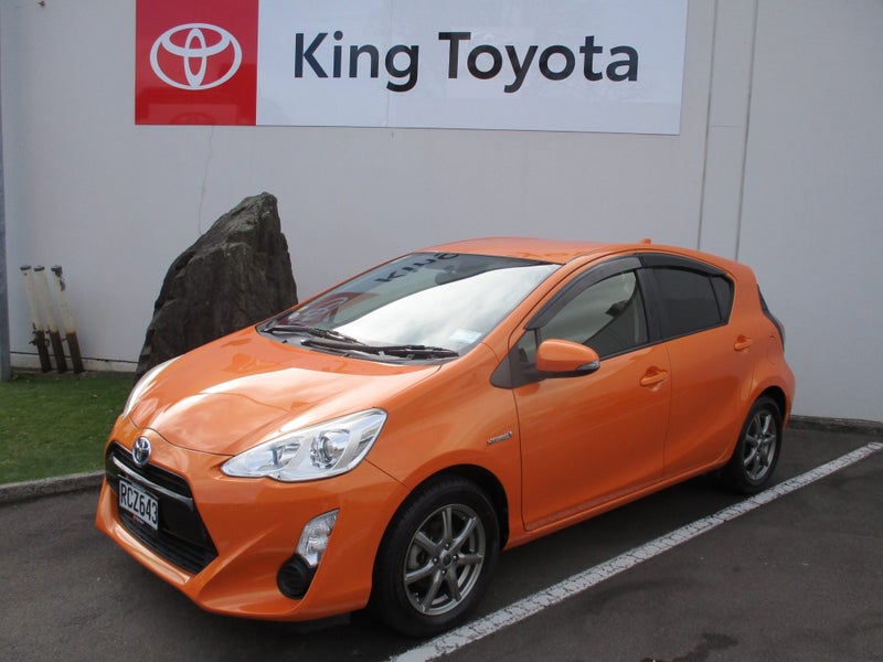 2015 Toyota Aqua 1.5 Hybrid S + Warranty*