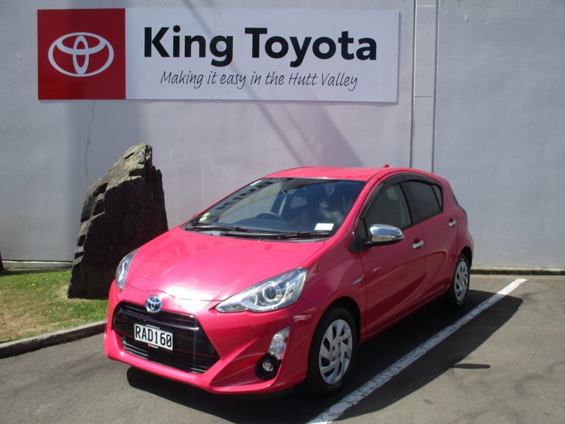 2015 Toyota Aqua 1.5 Hybrid S + Warranty*