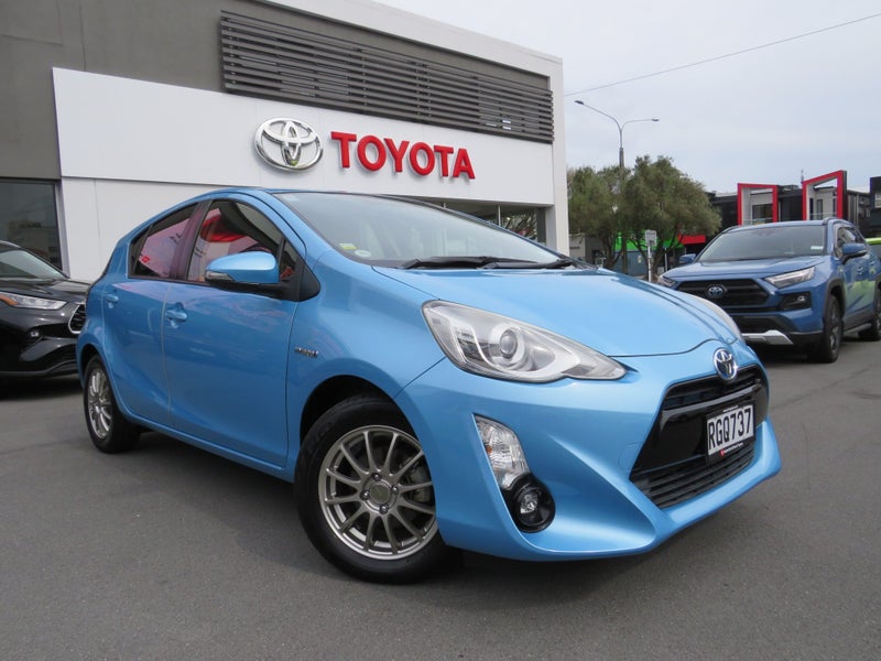 2015 Toyota Aqua Hybrid