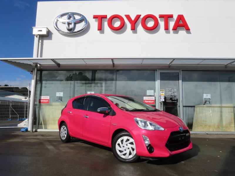 2016 Toyota Aqua 1.5 Hybrid G 5 Dr Hatch