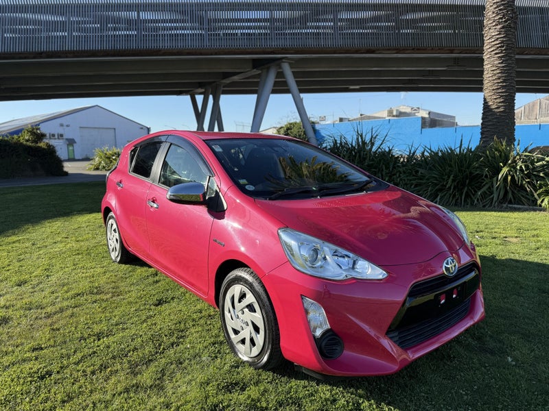 2016 Toyota Aqua 1.5 Hybrid G Hatch - Certified...