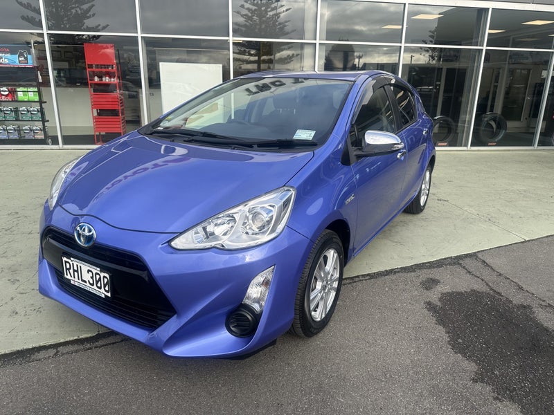 2016 Toyota Aqua 1.5 Hybrid S Hatch - Certified...