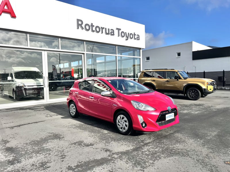 2016 Toyota Aqua Hybrid G spec, 5 year Hybrid b...