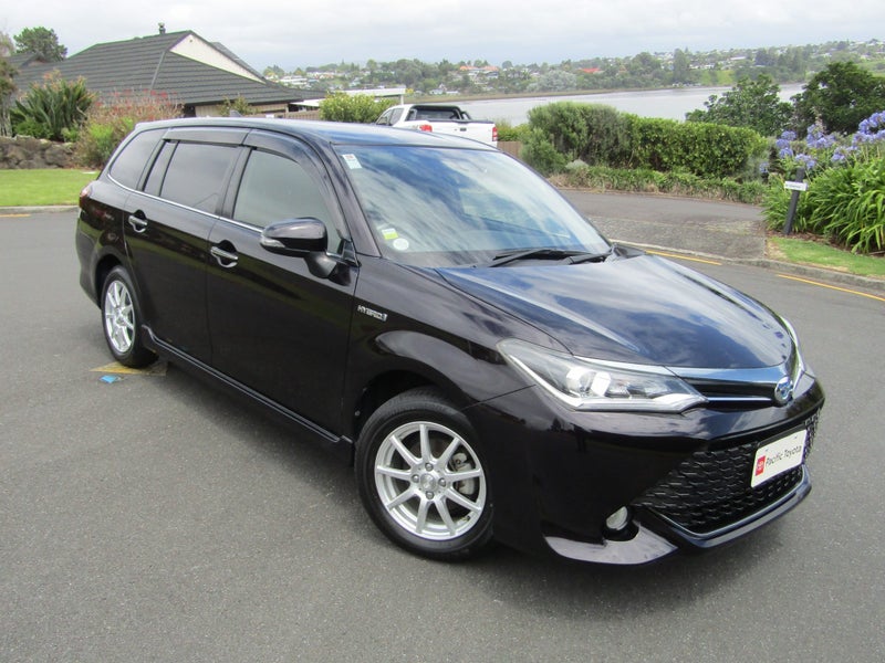 2016 Toyota Corolla Fielder 1.5 Hybrid