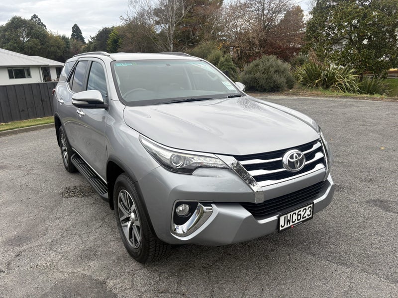 2016 Toyota Fortuner Limited 2.8D/4WD/6AT