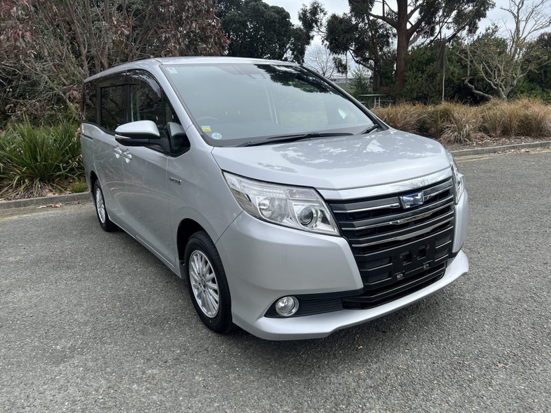 2016 Toyota Noah Hybrid G 1.8 5 Dr Wagon CVT 2WD