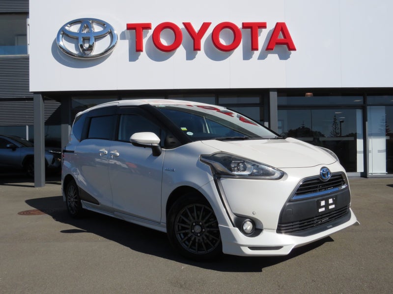 2016 Toyota Sienta 1.5 Hybrid G 5 Dr Wagon CVT