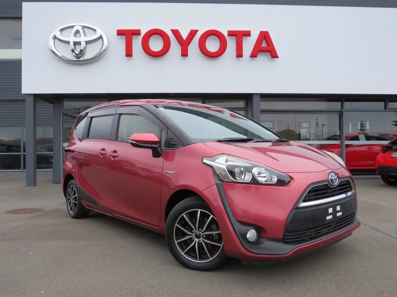 2016 Toyota Sienta 1.5 Hybrid X