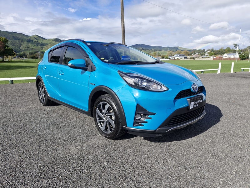 2017 Toyota Aqua 1.5 Hybrid Crossover 5 Dr HATC...