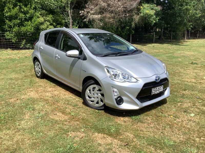 2017 Toyota Aqua 1.5 Hybrid Electric Vehicle